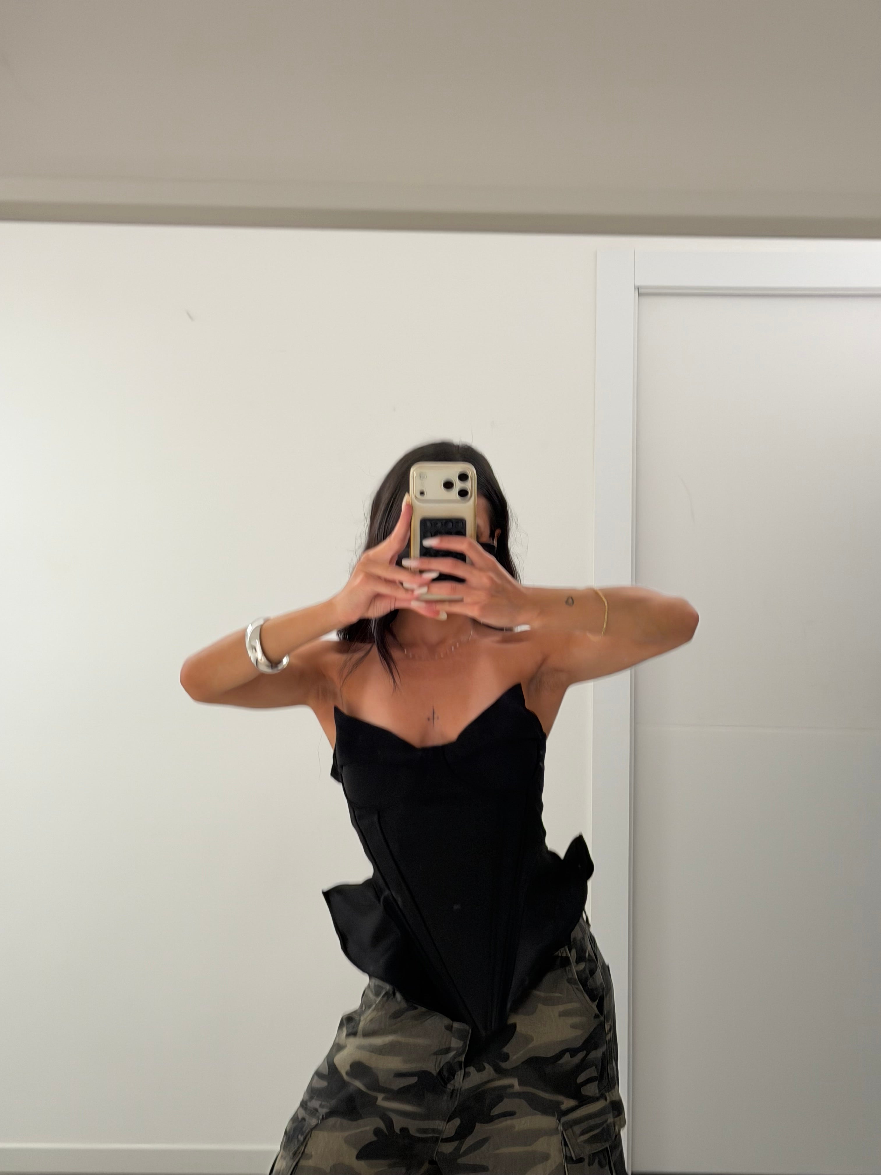 corset bat pointed