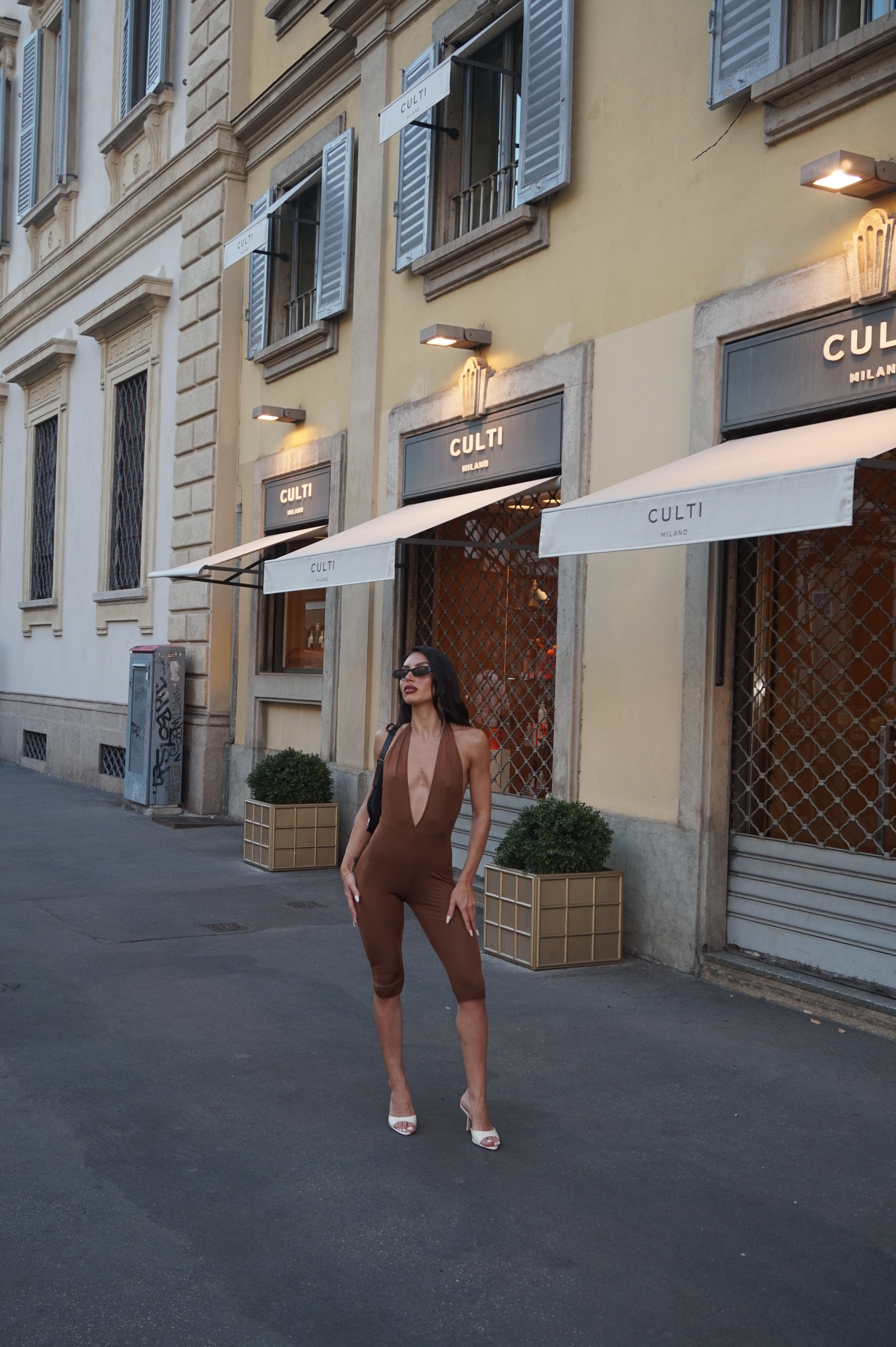 sculpt capri jumpsuit caramello