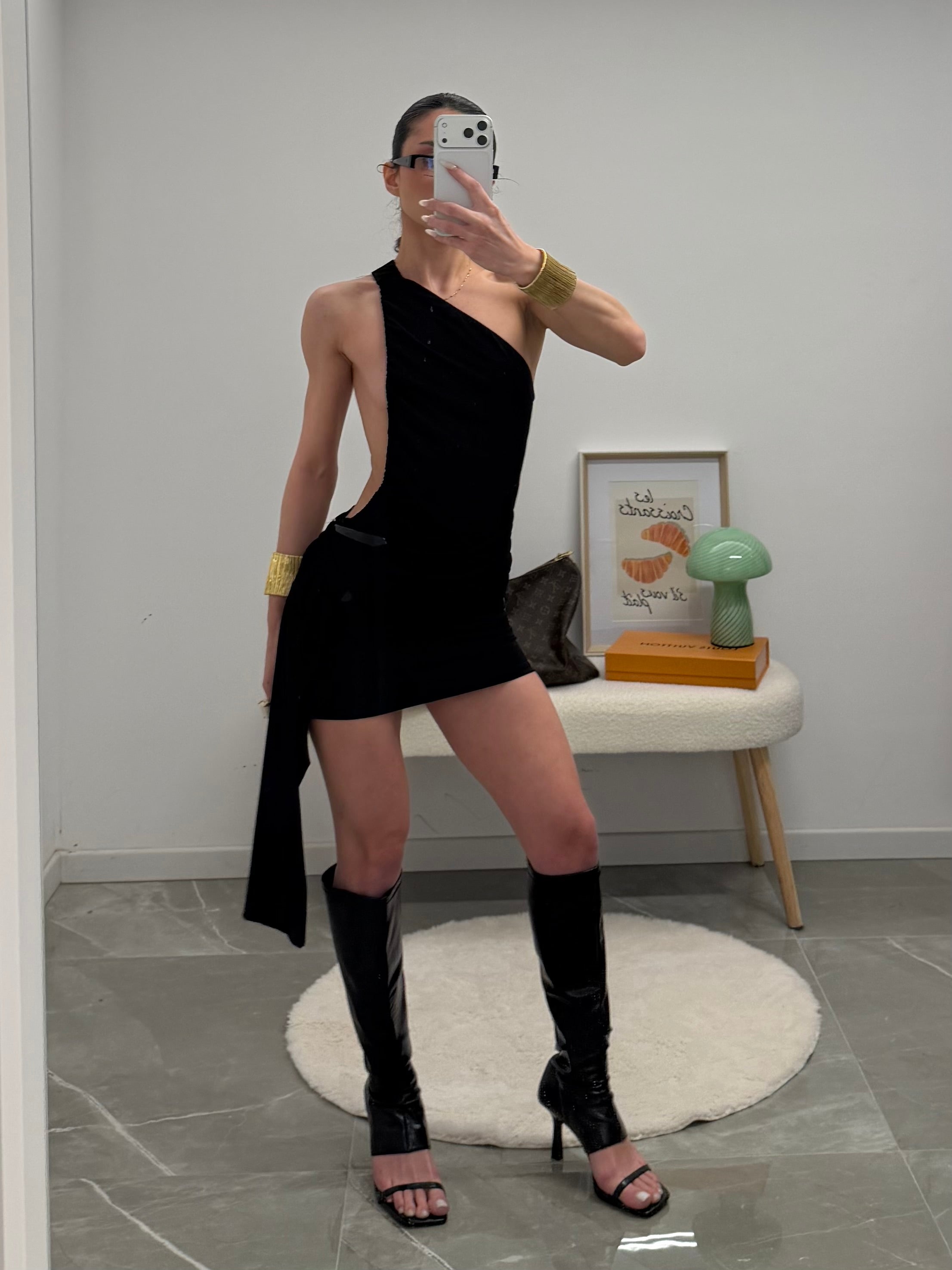 Dress belt one shoulder