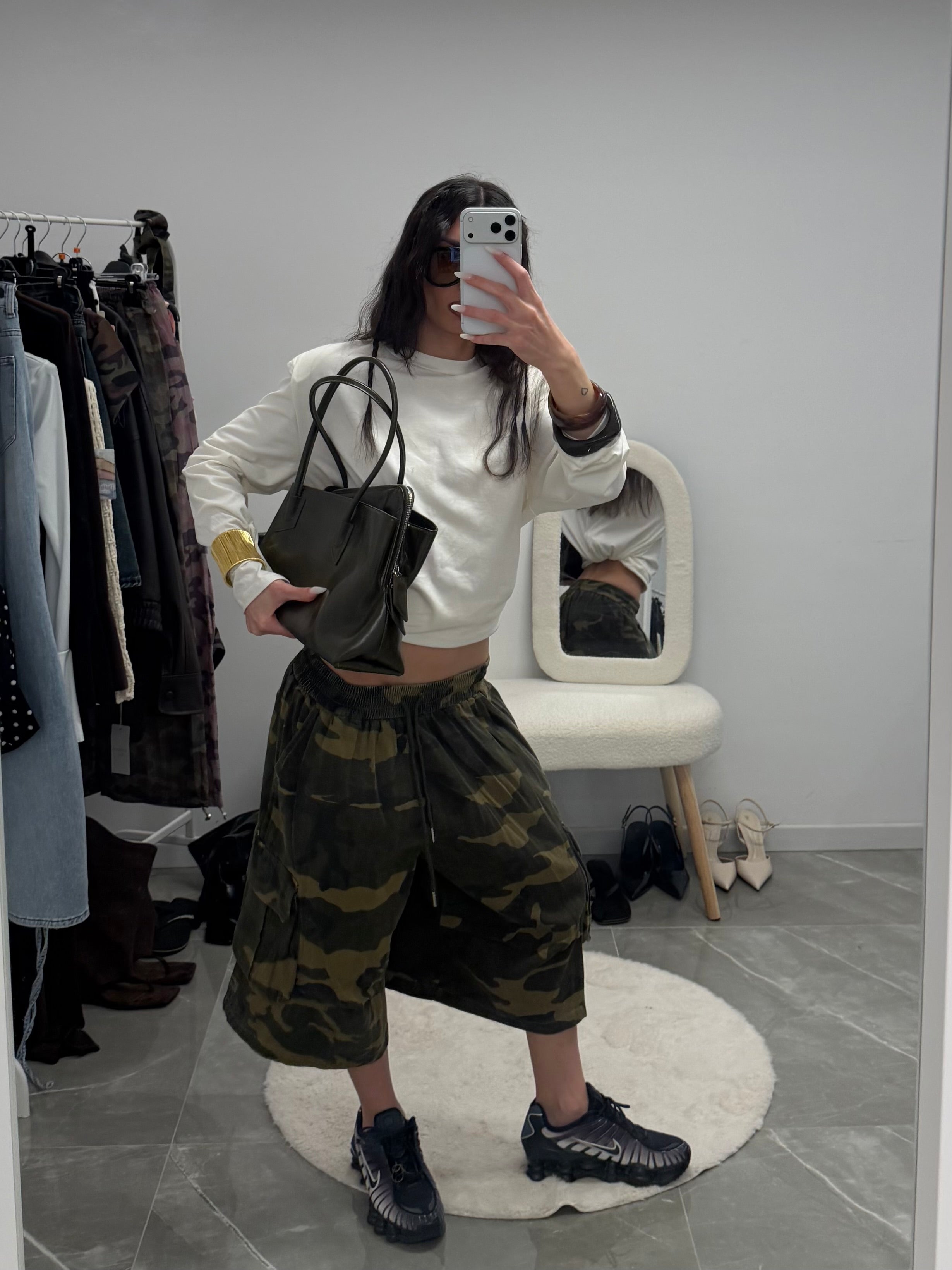 camouflage jorts in tuta