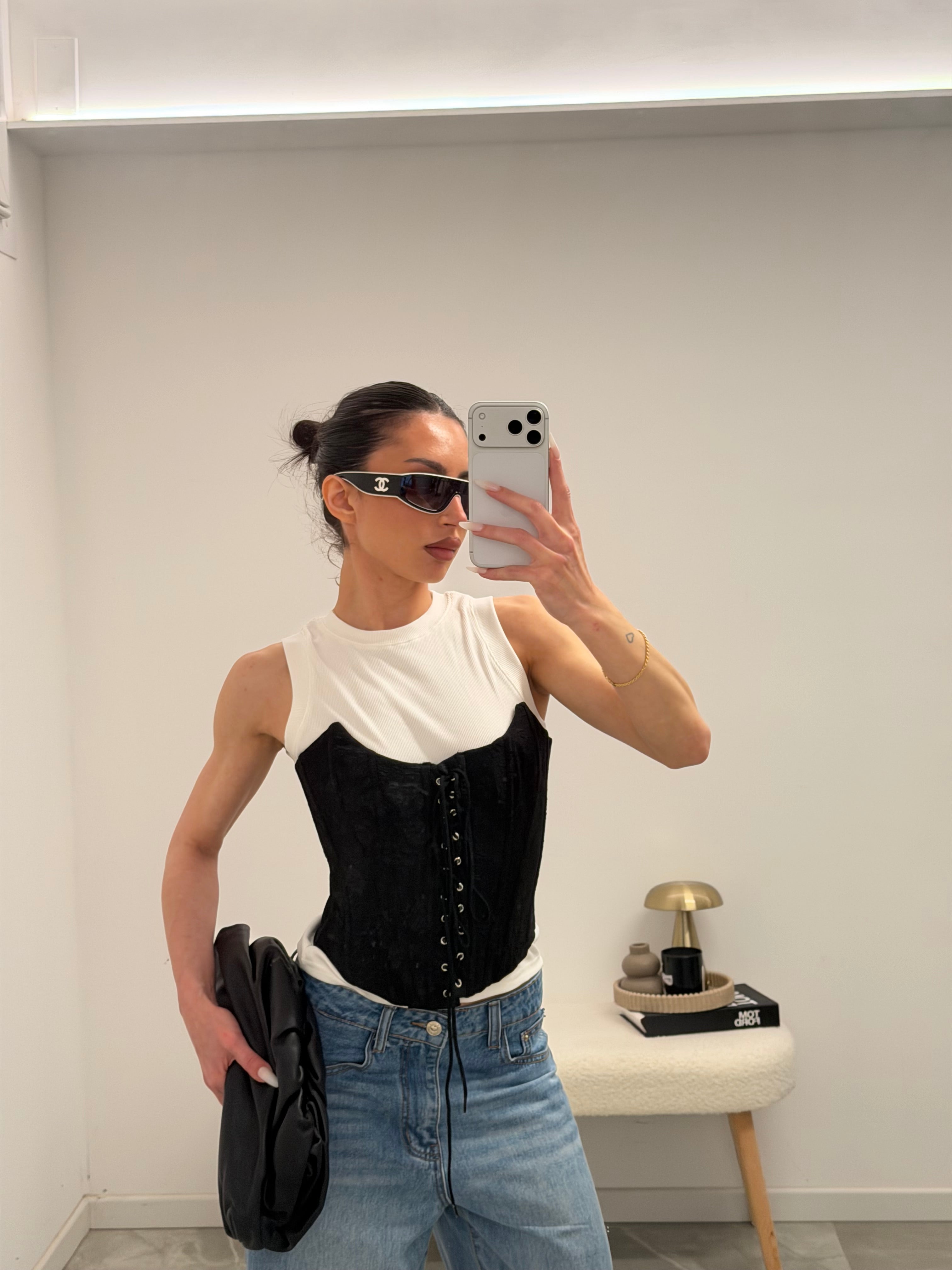 bustier