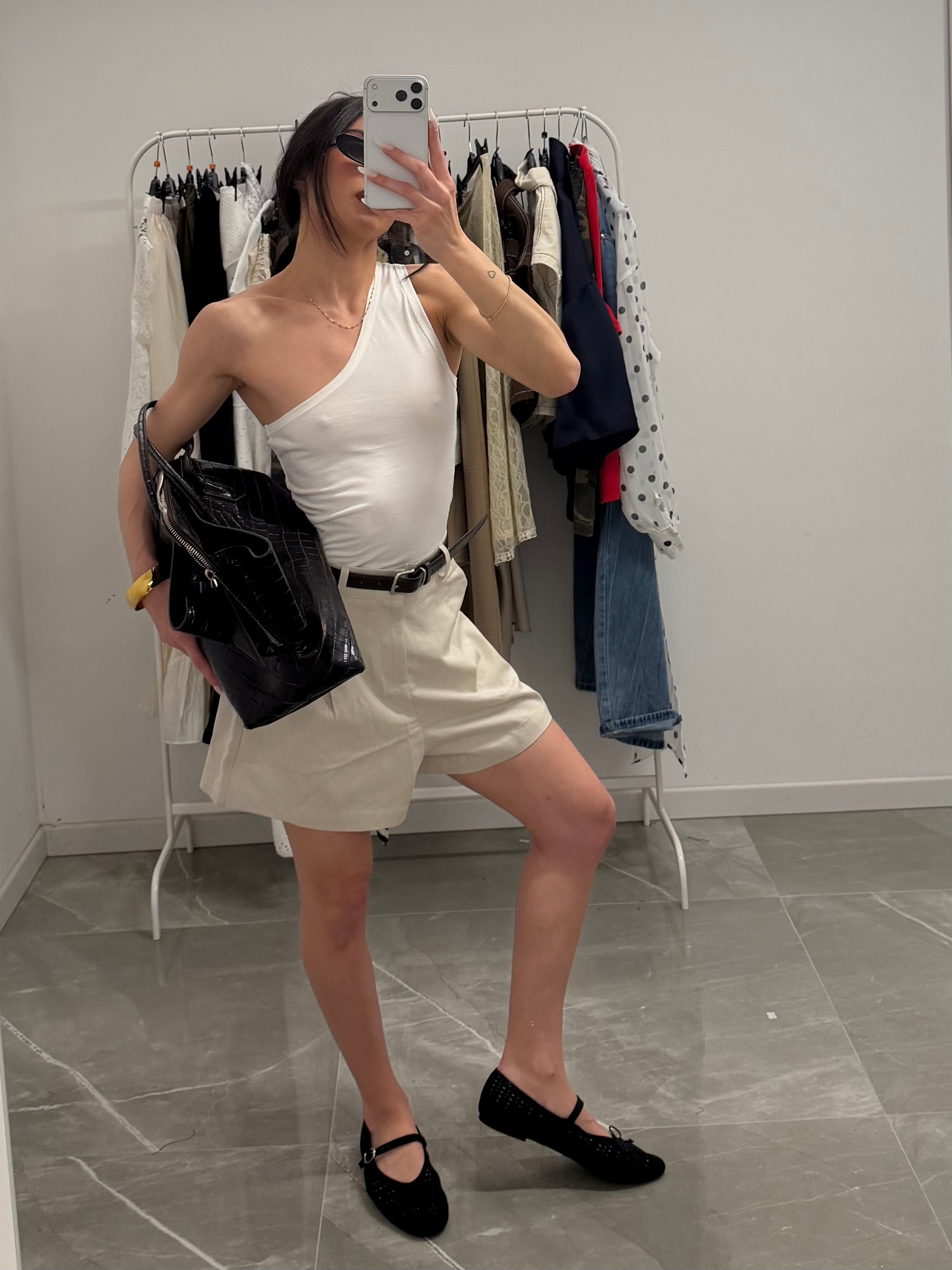 shorts beige