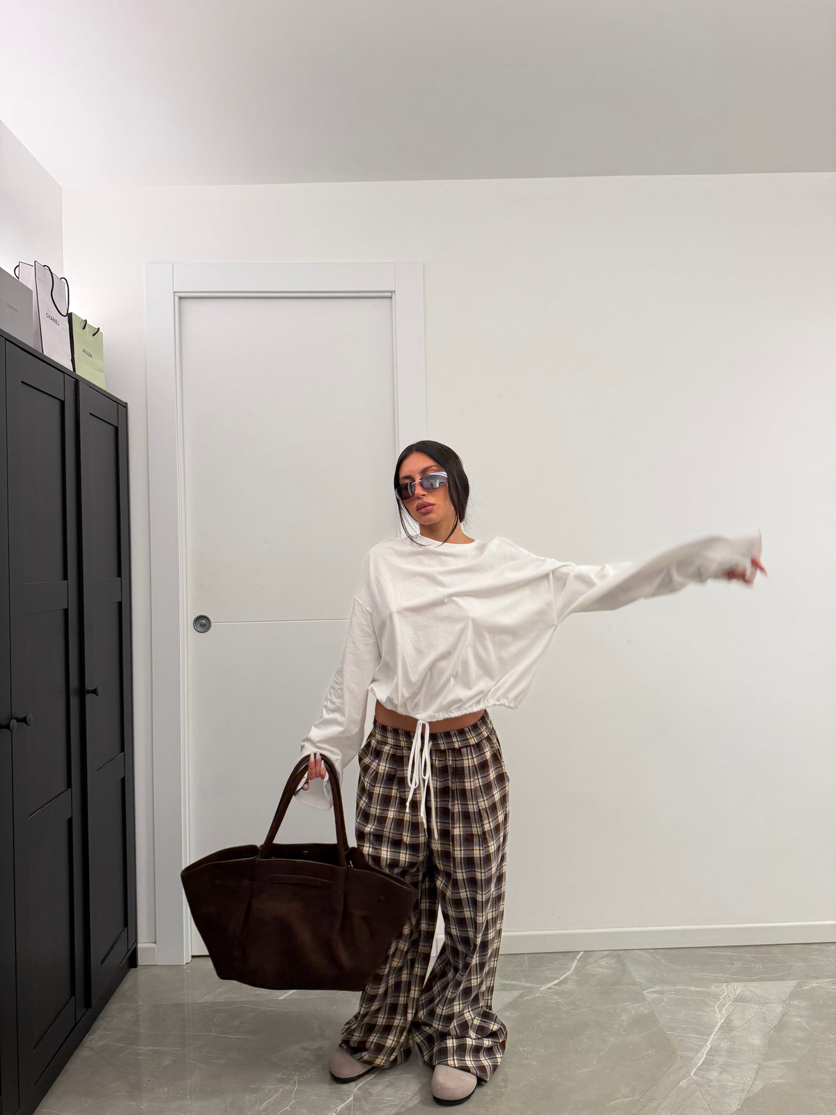 Shirt draped oversize