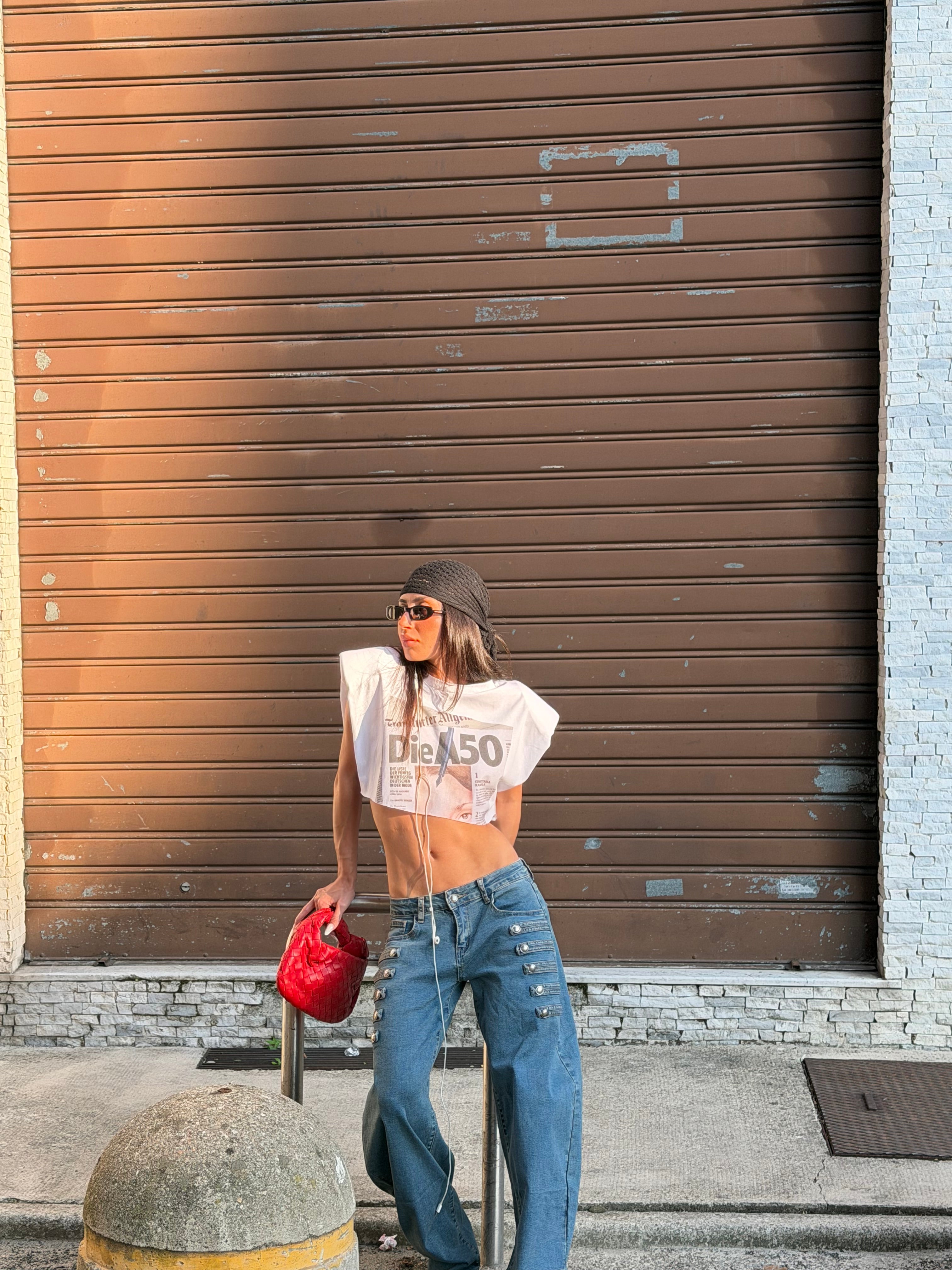 crop top 90’s big shoulder