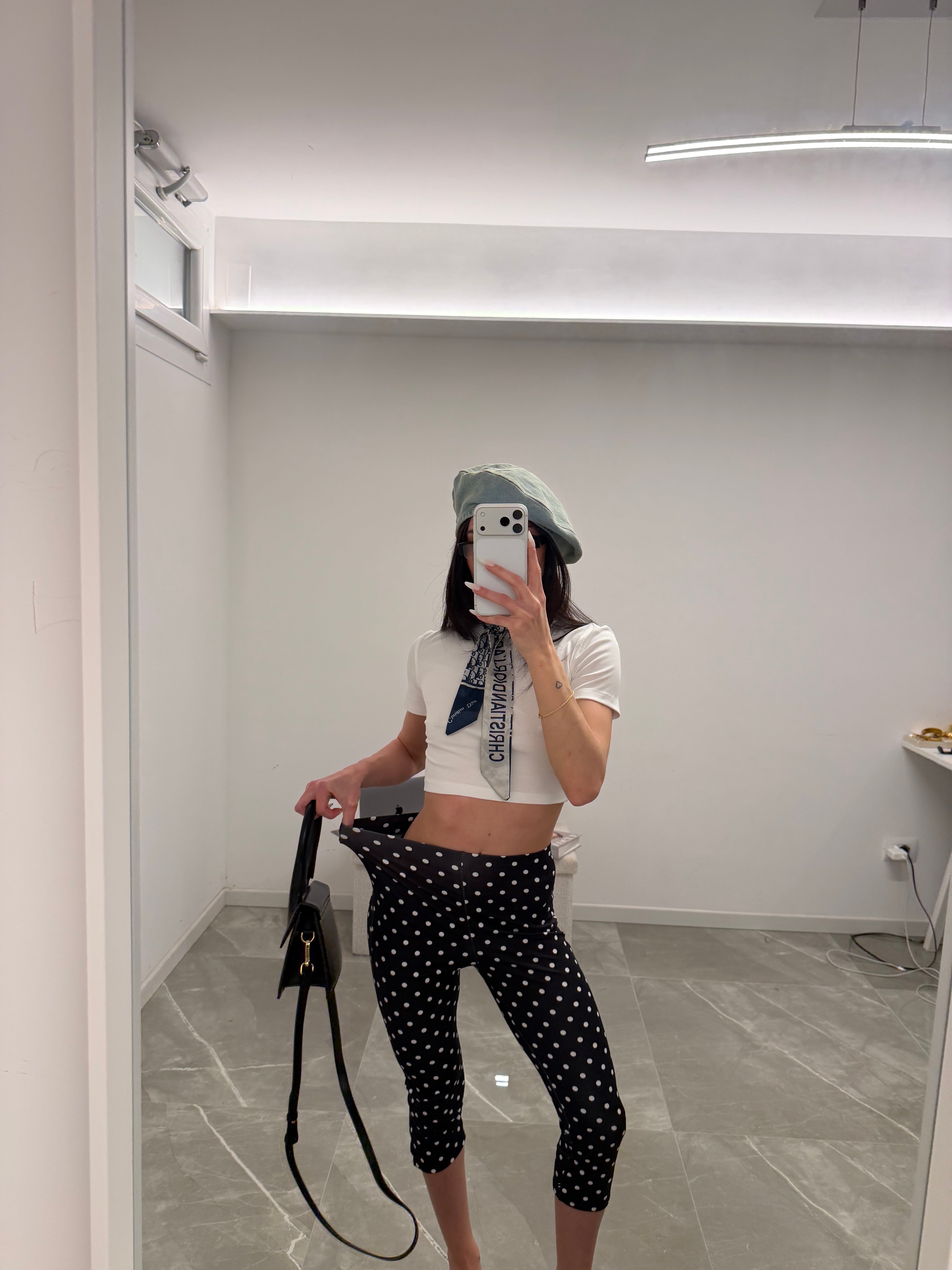 capri pants pois