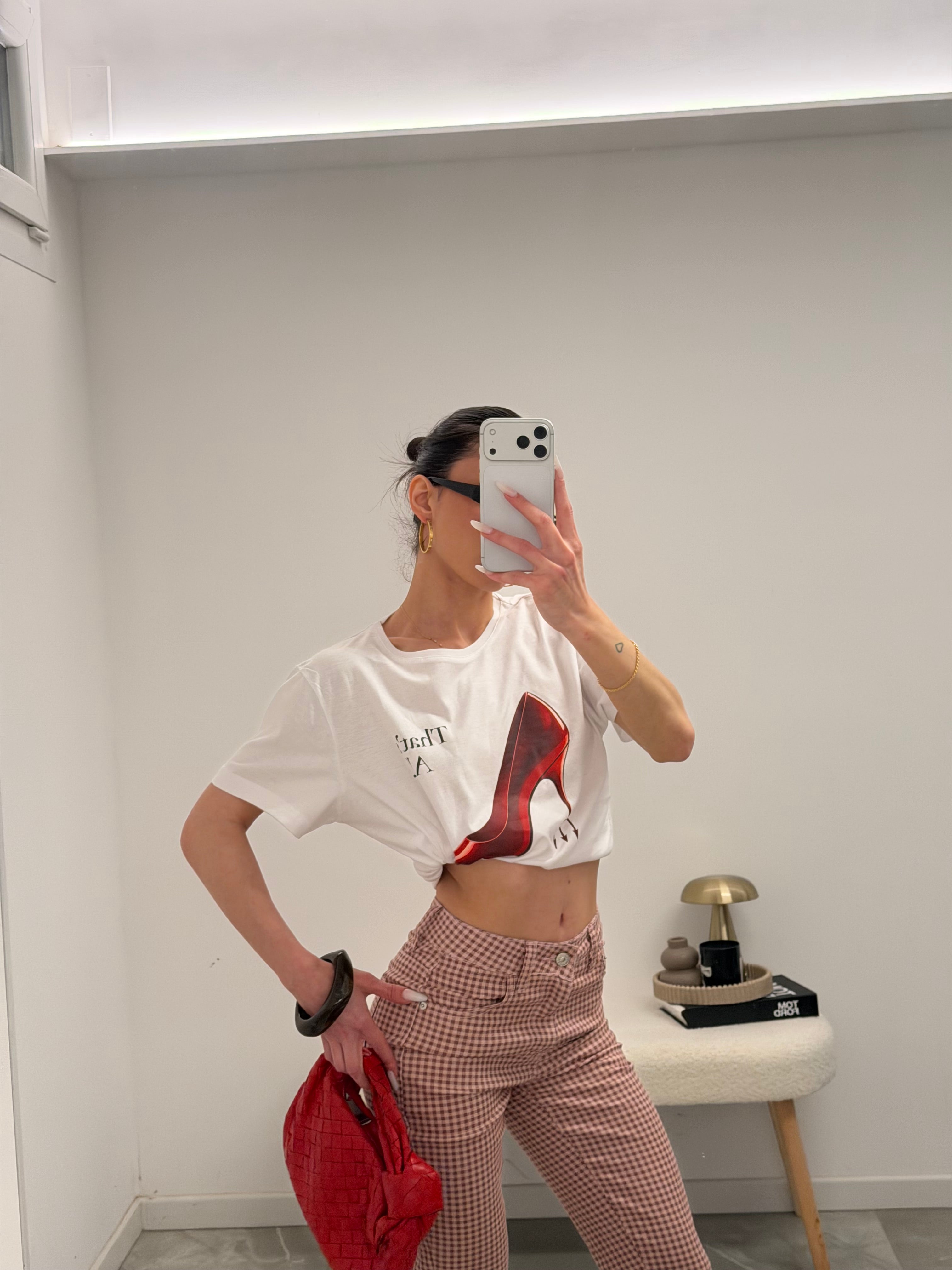 capri pants in red