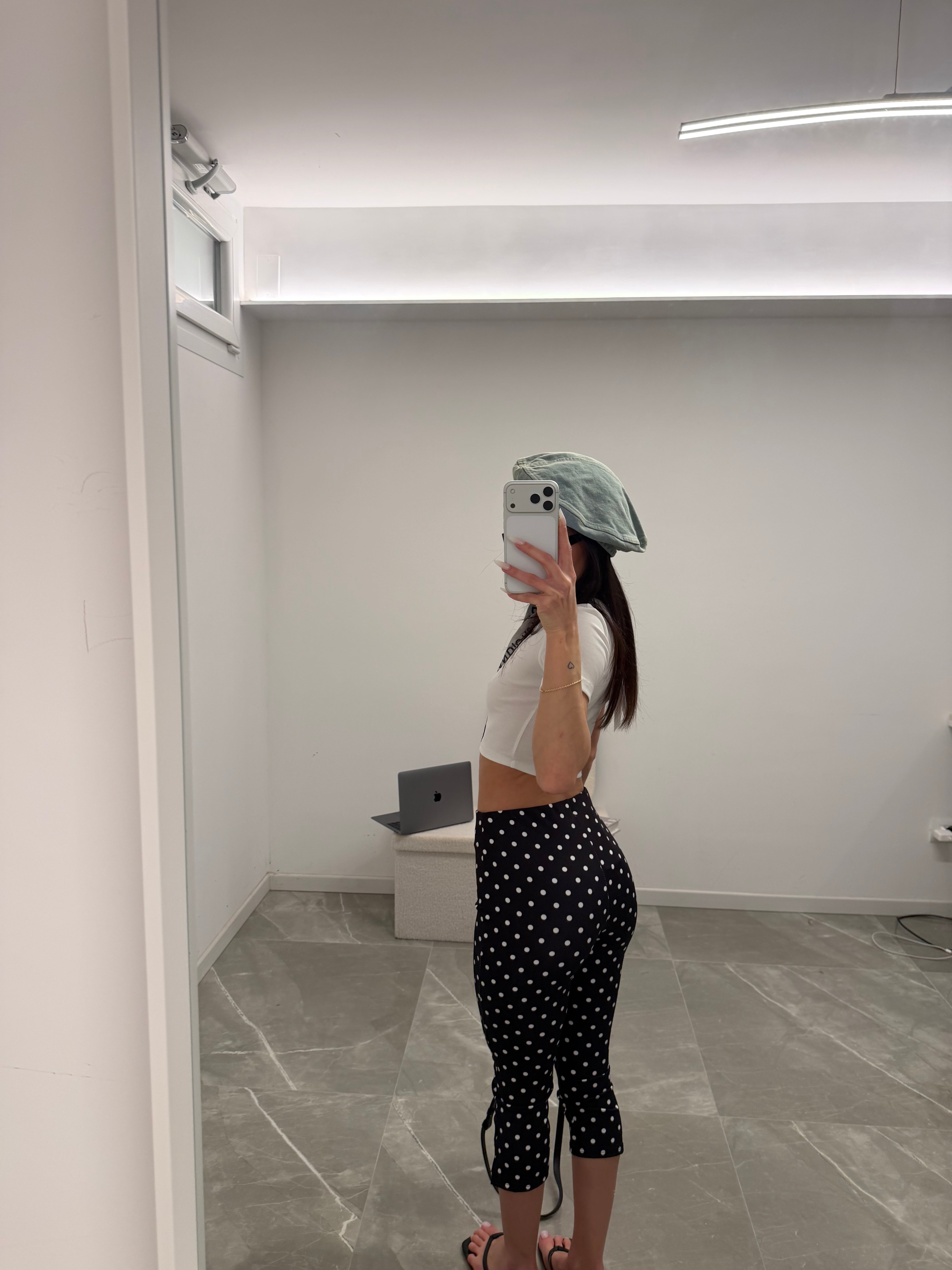 capri pants pois