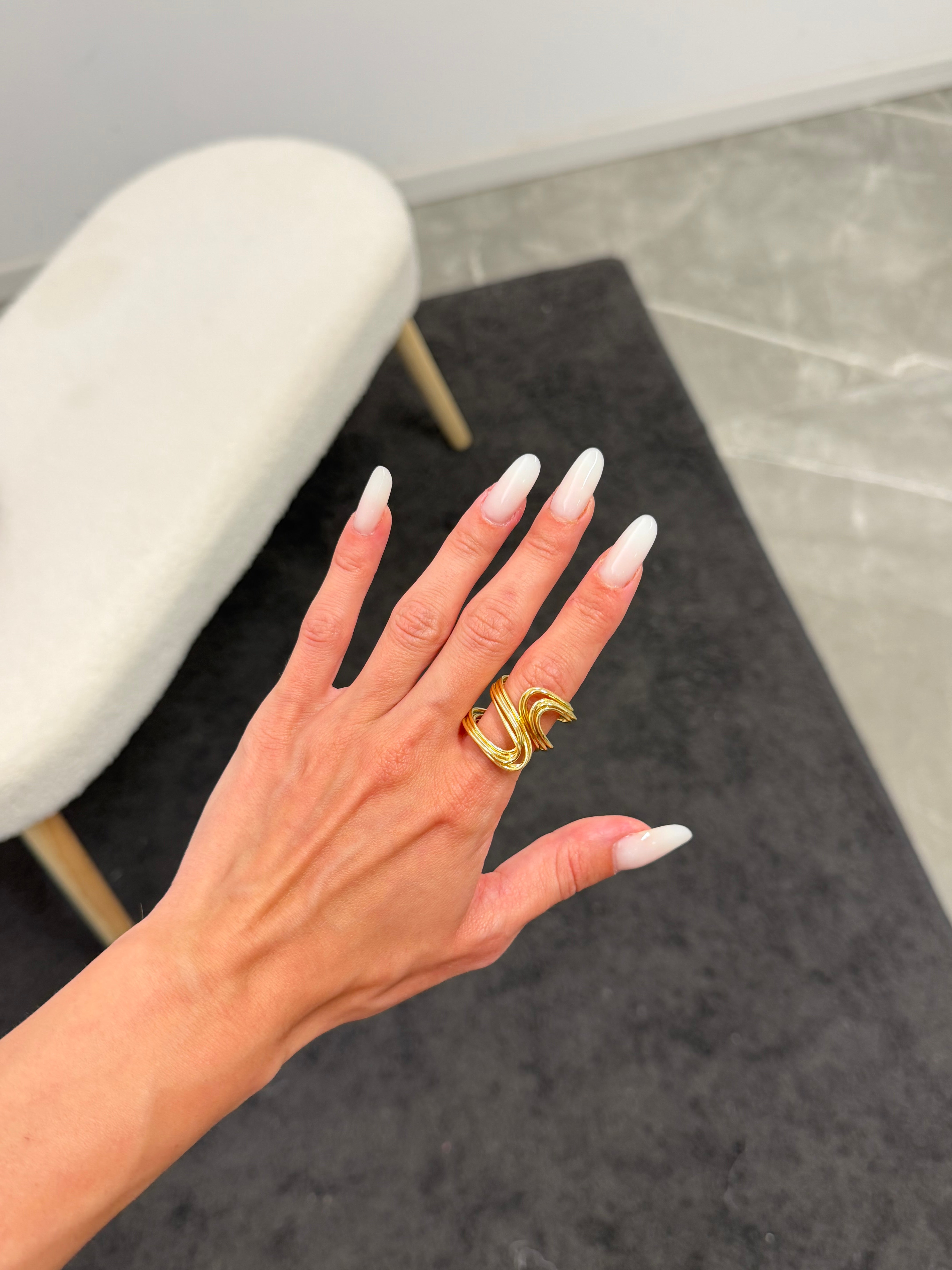 anello intersection gold