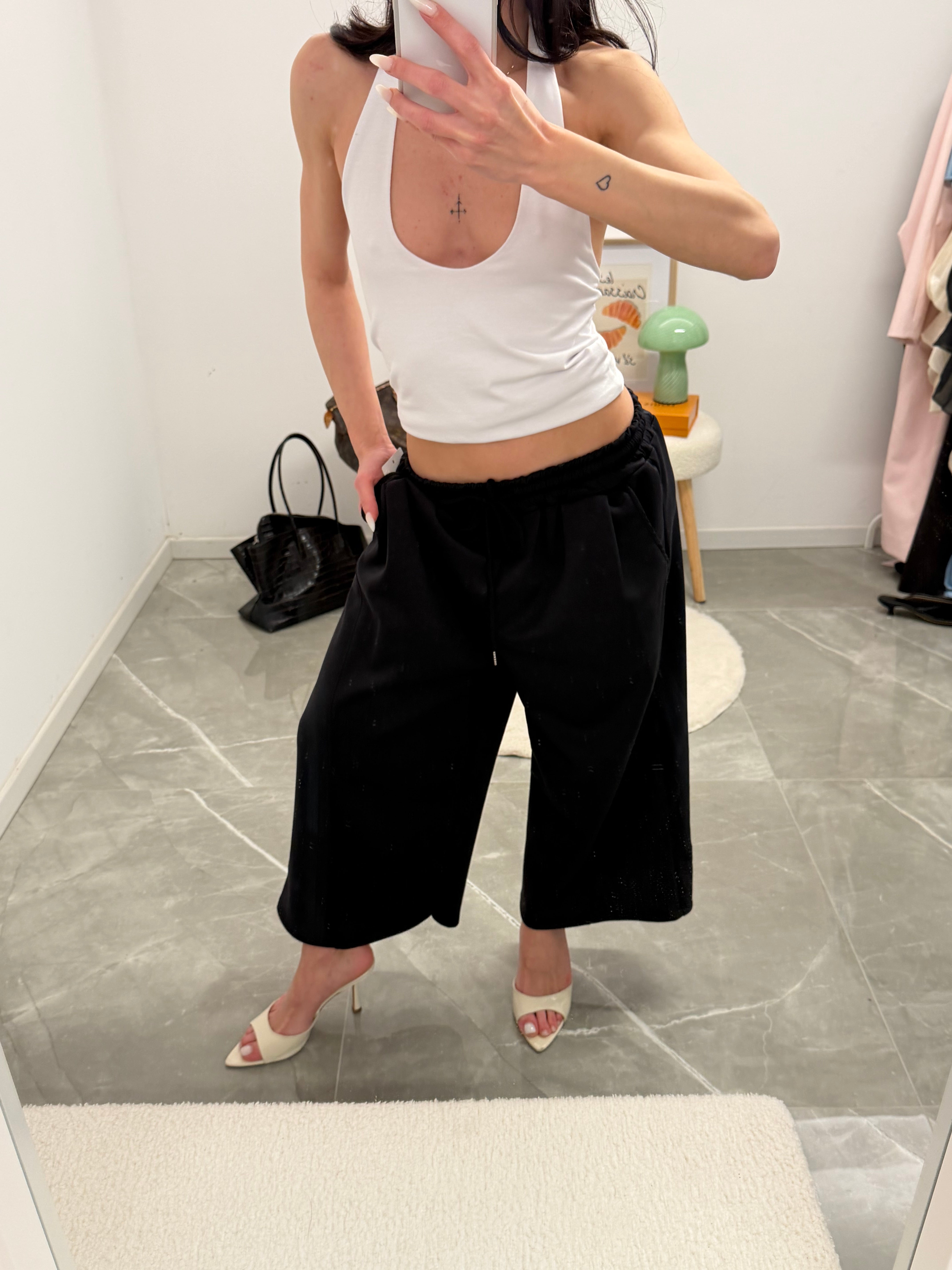 jorts in tuta black