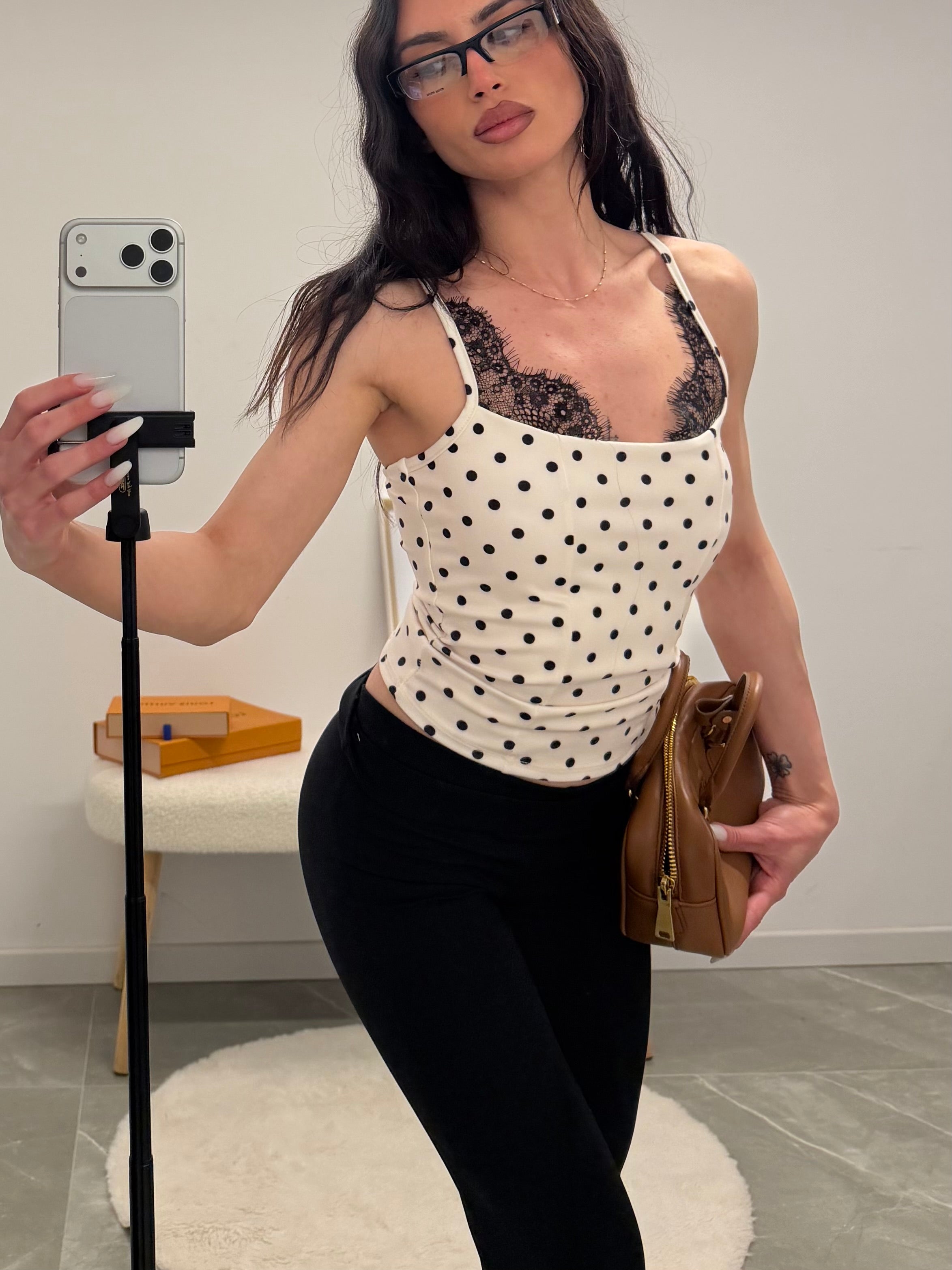 top pois lace