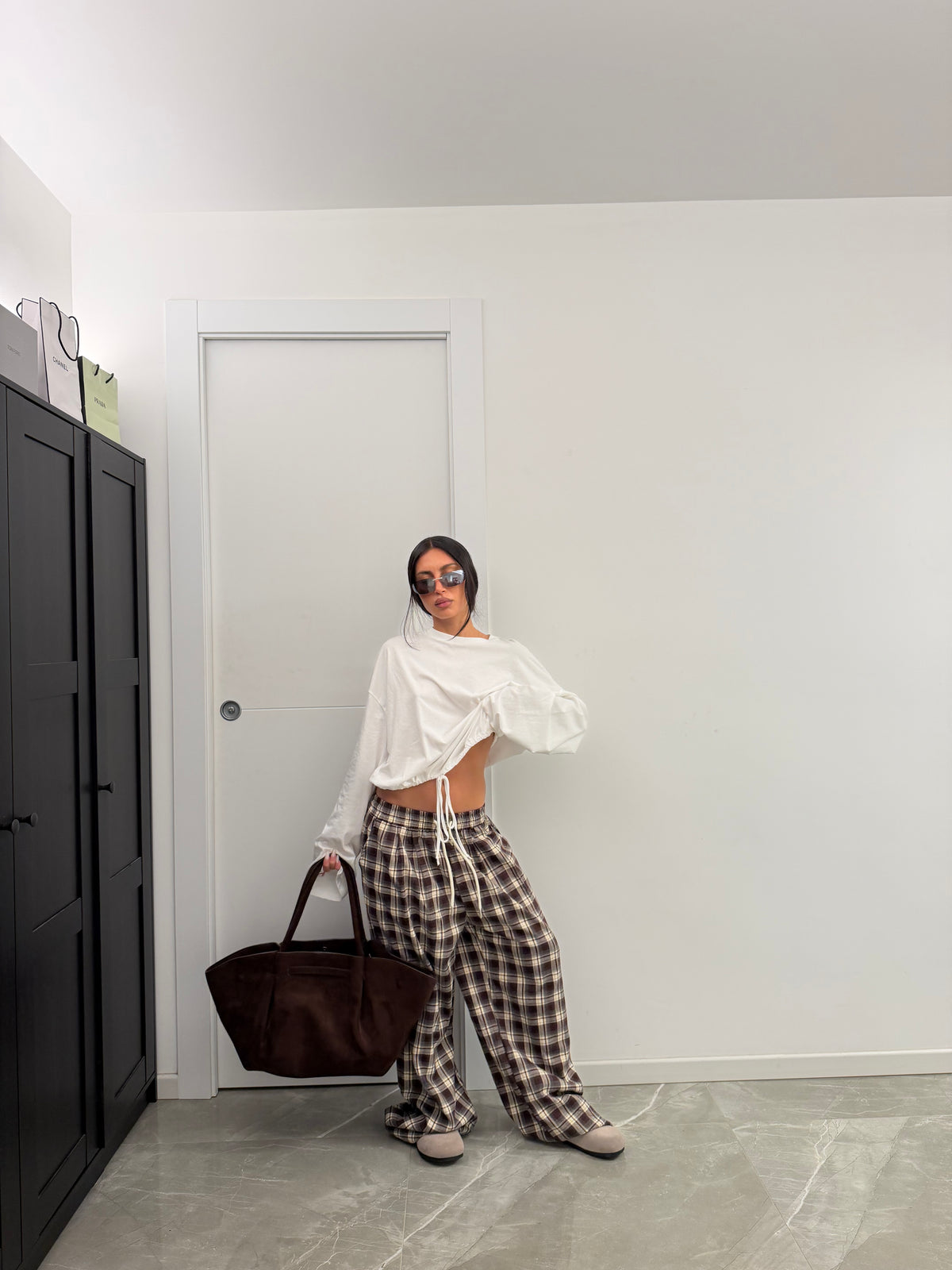 Shirt draped oversize